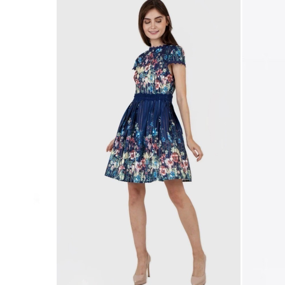 Foxiedox Navy  Meadow Open Back Floral Print Farfara Short Sleeve Mini dress S